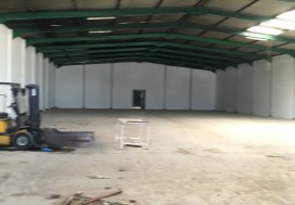 A L  LOCAL 3200 EXT A 10000 M2 TUN OUEST