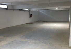 A VENDRE LOCAL NEUF 4280 M2 CHOUTRANA