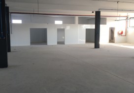 A VENDRE LOCAL NEUF 4280 M2 CHOUTRANA