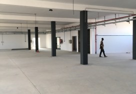 A VENDRE LOCAL NEUF 4280 M2 CHOUTRANA