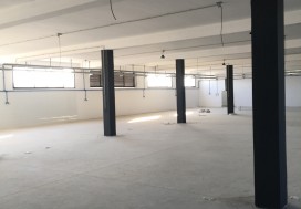 A VENDRE LOCAL NEUF 4280 M2 CHOUTRANA