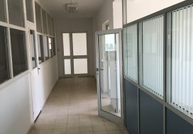 A LOCAL BUREAUX CHARGUIA 4500 M2