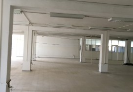 A LOCAL BUREAUX CHARGUIA 4500 M2