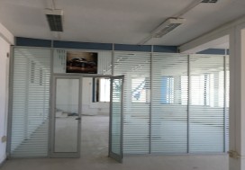 A LOCAL BUREAUX CHARGUIA 4500 M2