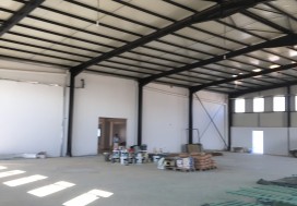 A LOUER LOCAL NEUF 2280 M2 TUN OUEST