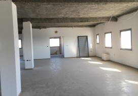 A LOUER LOCAL NEUF 2280 M2 TUN OUEST