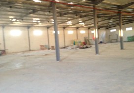 A LOUER DEPOT 3000 M2 BIE SITUE