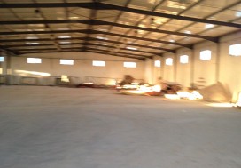 A LOUER DEPOT 3000 M2 BIE SITUE
