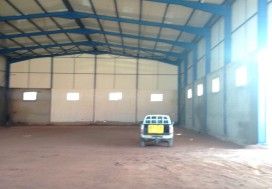A LOUER DEPOT 1200 M2 MGHIRA