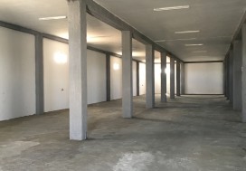 A LOUER DEPOT NEUF 620 M2 TUNIS NORD