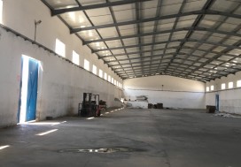 A LOUER LOCAL 2250 M2 TUNIS OUEST