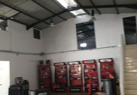 A L SH ROOM MAGASIN 400 M2 BEN AROUS