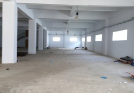 A LOUER LOCAL INDUSTR 2004 M2 TUN SUD