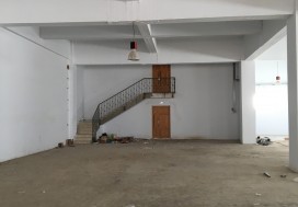 A LOUER LOCAL INDUSTR 2004 M2 TUN SUD