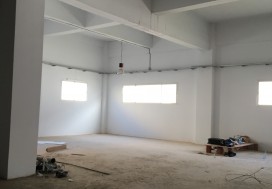 A LOUER LOCAL INDUSTR 2004 M2 TUN SUD