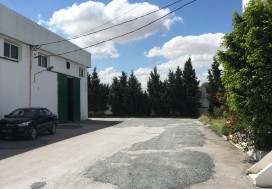A LOUER DEPOT 2600 M2 CHARP TUN OUEST