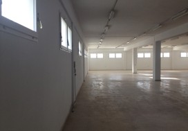 LOCAL ECOLE OU BUREAUX 2025 M2 ST GOBAIN