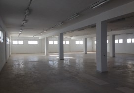 LOCAL ECOLE OU BUREAUX 2025 M2 ST GOBAIN