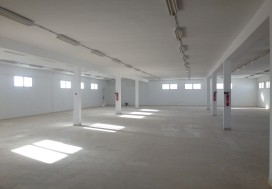 LOCAL ECOLE OU BUREAUX 2025 M2 ST GOBAIN
