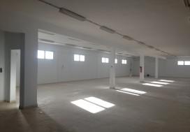 LOCAL ECOLE OU BUREAUX 2025 M2 ST GOBAIN