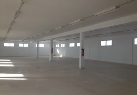 A LOUER LOCAL 1775 M2 A MEGRINE