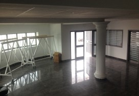 A LOUER LOCAL 1200 M2 TUNIS SUD