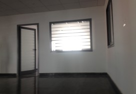A LOUER LOCAL 1200 M2 TUNIS SUD