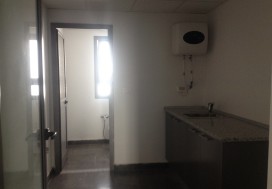 A LOUER LOCAL 1200 M2 TUNIS SUD