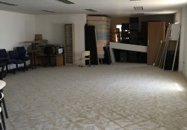 A LOUER DEPOT 630 M2 CHARGUIA