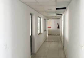 A LOUER PLATEAU BUREAUX 2000 M2 CHARGUIA