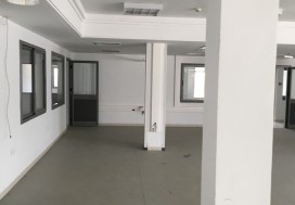A LOUER PLATEAU BUREAUX 2000 M2 CHARGUIA
