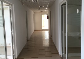 A LOUER ESPACE BUREAUX 1000 M2 CHARGUIA