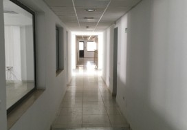 A LOUER PLATEAU BUREAUX 2000 M2 CHARGUIA
