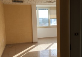 A LOUER ESPACE BUREAUX 1000 M2 CHARGUIA