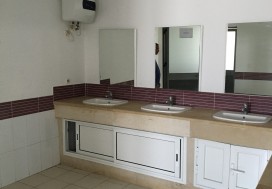 A LOUER PLATEAU BUREAUX 2000 M2 CHARGUIA