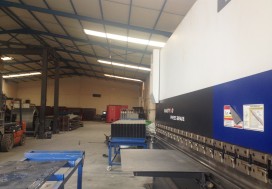 A LOUER DEPOT 1000 M2 TUN OUEST