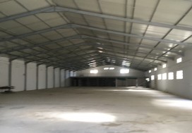 A LOUER LOCAL 2200 M2 CHARP ARIANA