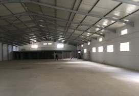 A LOUER LOCAL 2200 M2 CHARP ARIANA