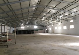 A LOUER LOCAL 2200 M2 CHARP ARIANA