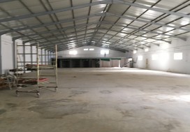 A LOUER LOCAL 2200 M2 CHARP ARIANA