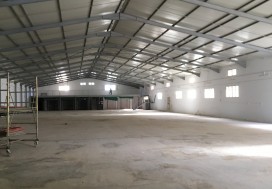 A LOUER LOCAL 2200 M2 CHARP ARIANA