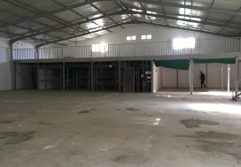 A LOUER LOCAL 2200 M2 CHARP ARIANA