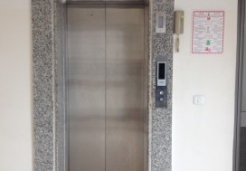 A LOUER LOCAL 4000 M2 CHARGUIA