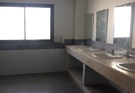 A LOUER LOCAL 4000 M2 CHARGUIA