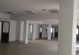 A LOUER LOCAL 4000 M2 CHARGUIA