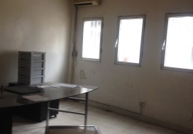 A VENDRE LOCAL INDUSTR 2200 M2 TUN SUD