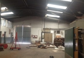 A VENDRE LOCAL INDUSTR 2200 M2 TUN SUD