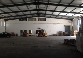 A LOUER LOCAL INDUSTR 1800 M2 TUNIS SUD