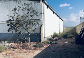 A V DEPOT 800/1500 M2 TUNIS SUD