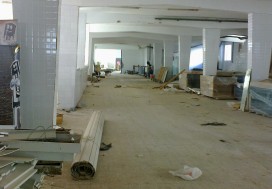 A LOUER LOCAL 3200 M2 K SAID